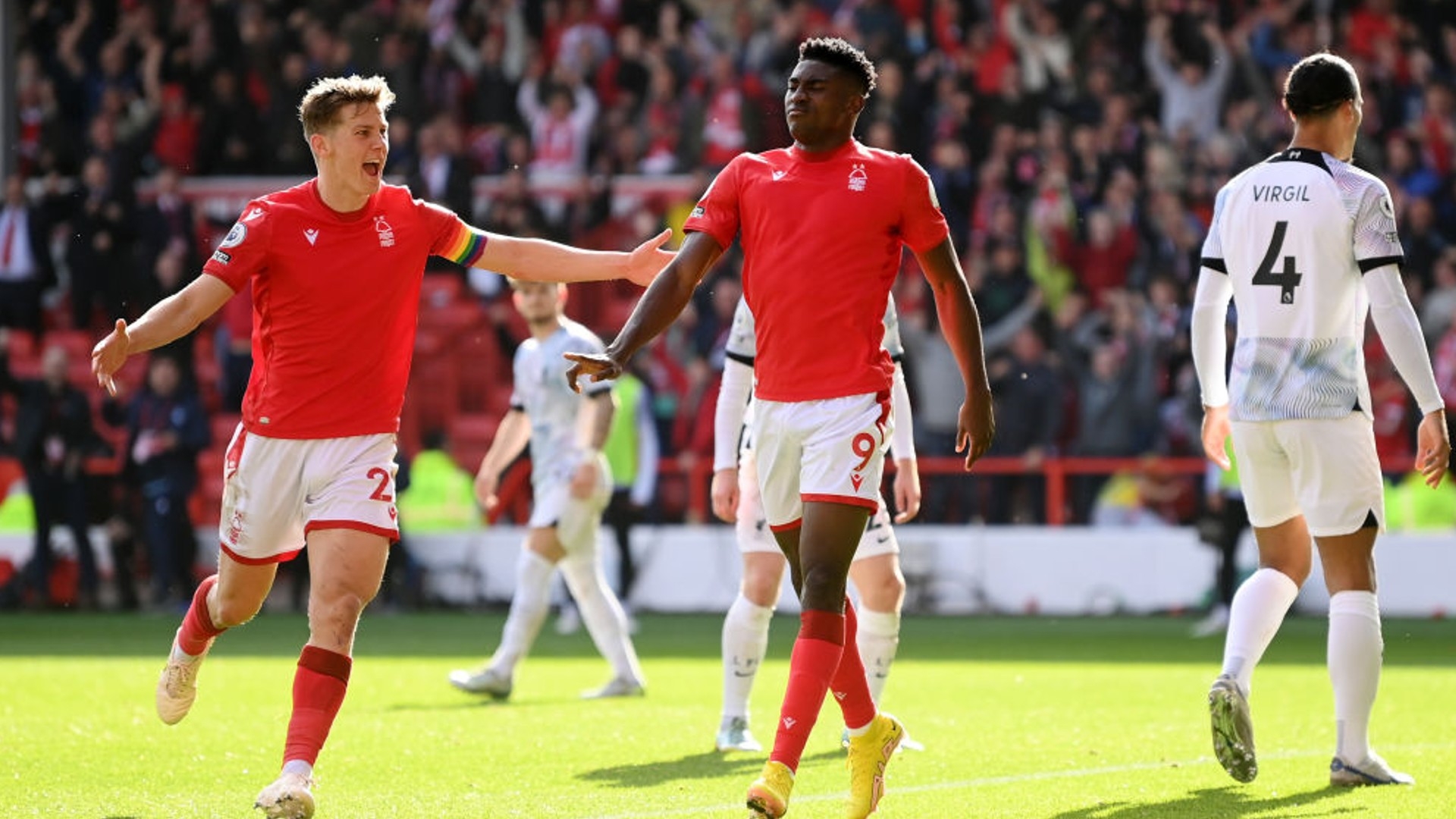 促成了亚沙 促成了亚沙